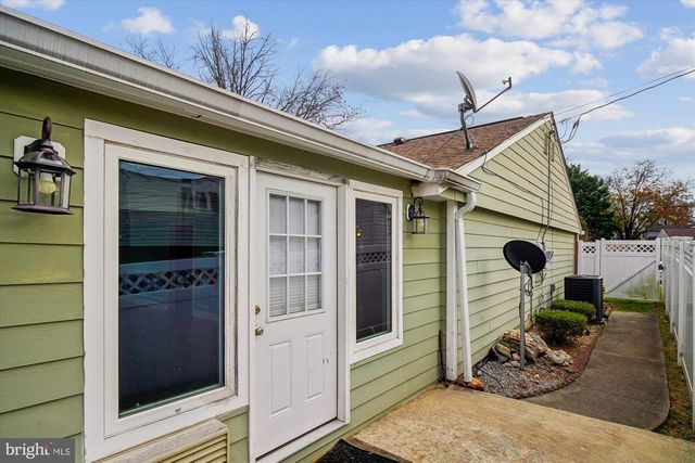 417 WHITE OAK PL, Frederick, MD 21701