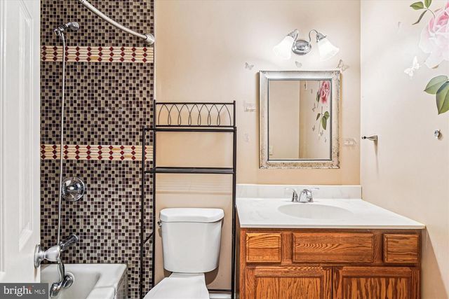 417 WHITE OAK PL, Frederick, MD 21701