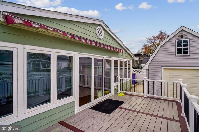 417 WHITE OAK PL, Frederick, MD 21701