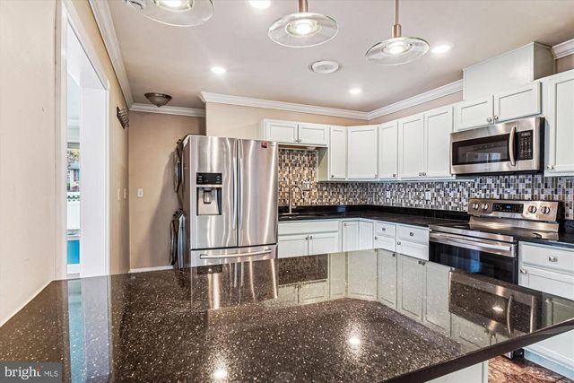 417 WHITE OAK PL, Frederick, MD 21701