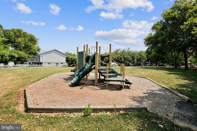 417 WHITE OAK PL, Frederick, MD 21701