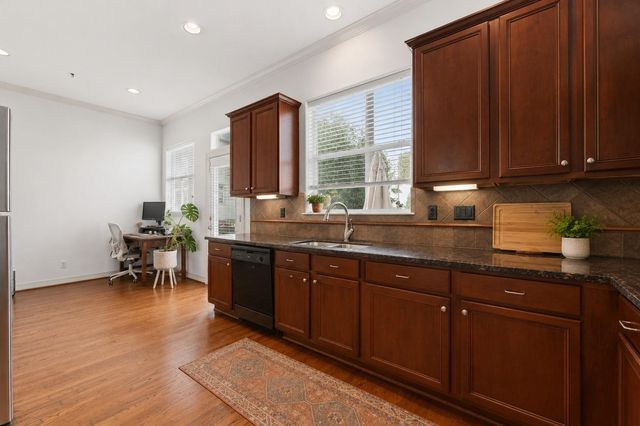 3917 Blossom Street, Houston, TX 77007