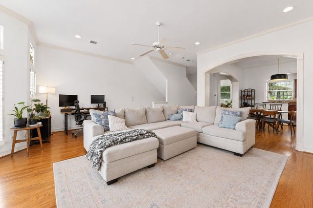 3917 Blossom Street, Houston, TX 77007