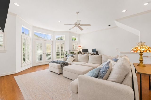 3917 Blossom Street, Houston, TX 77007