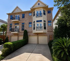 3917 Blossom Street, Houston, TX 77007