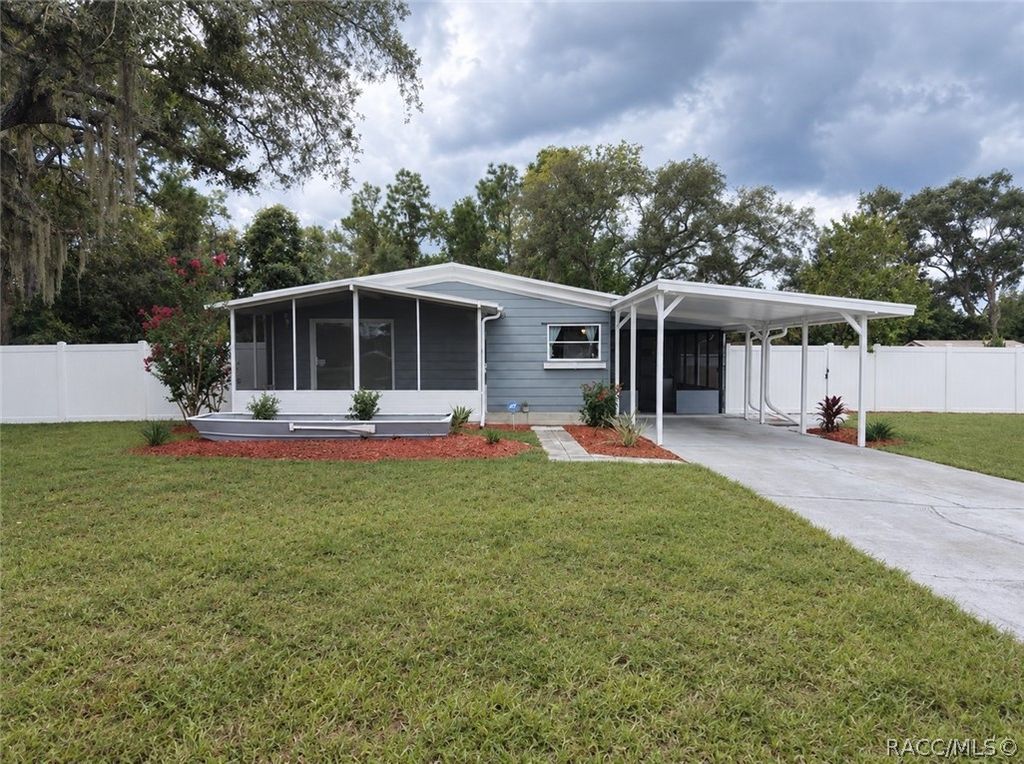 5250 W Rolling View Place, Lecanto, FL 34461