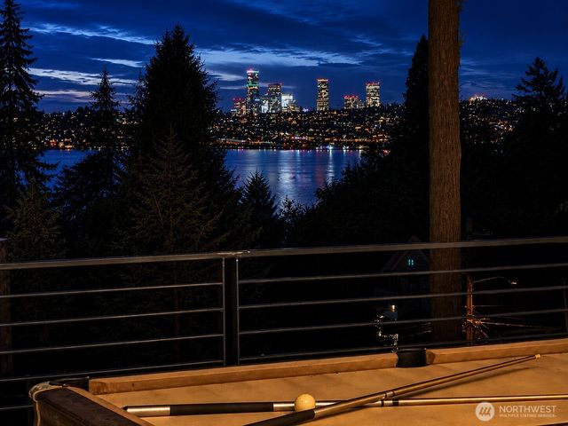 3410 W Mercer Way, Mercer Island, WA 98040