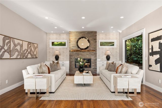3410 W Mercer Way, Mercer Island, WA 98040