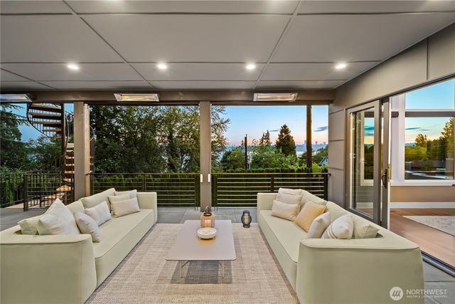 3410 W Mercer Way, Mercer Island, WA 98040