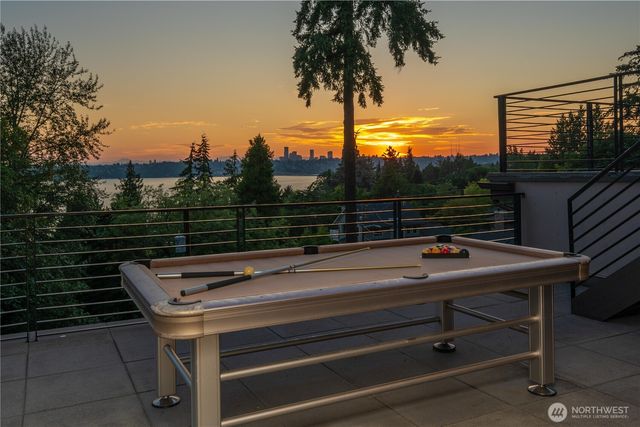 3410 W Mercer Way, Mercer Island, WA 98040