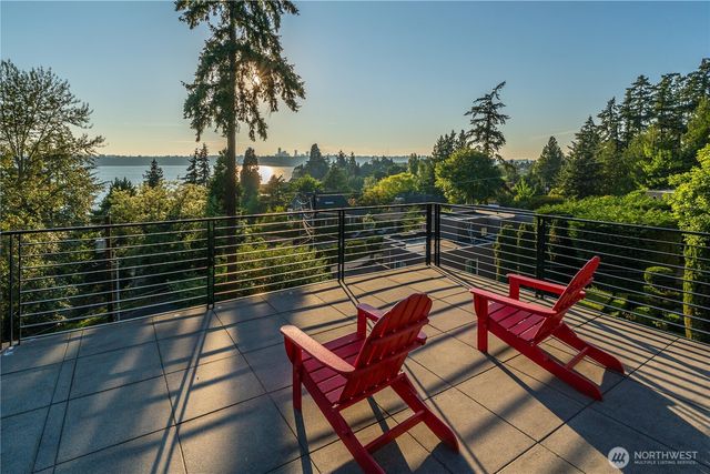 3410 W Mercer Way, Mercer Island, WA 98040