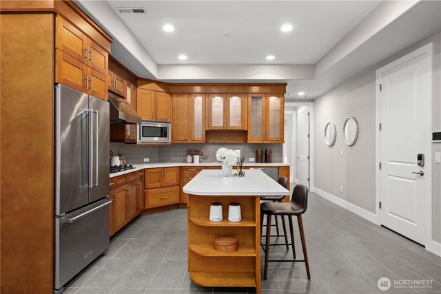 3410 W Mercer Way, Mercer Island, WA 98040