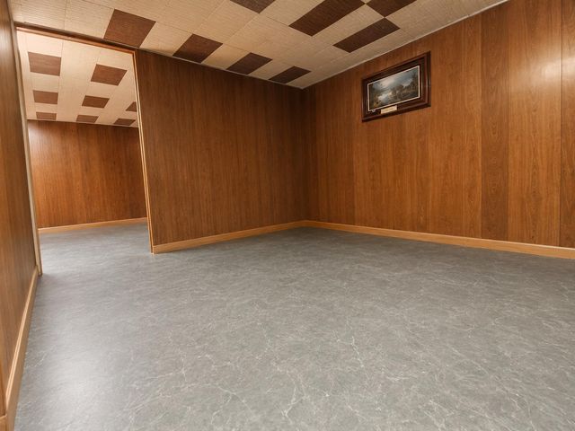 11333 Xavis Street NW, Coon Rapids, MN 55433