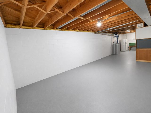 11333 Xavis Street NW, Coon Rapids, MN 55433