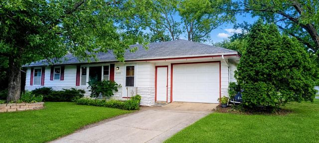 11333 Xavis Street NW, Coon Rapids, MN 55433