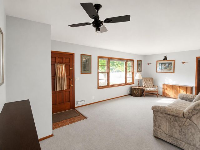 11333 Xavis Street NW, Coon Rapids, MN 55433