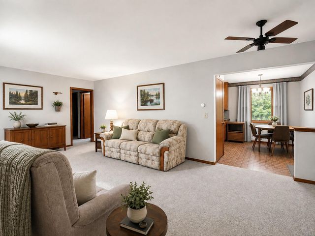 11333 Xavis Street NW, Coon Rapids, MN 55433