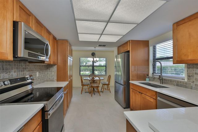 2417 LANCASTER DRIVE, Sun City Center, FL 33573
