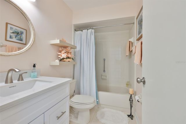 2417 LANCASTER DRIVE, Sun City Center, FL 33573
