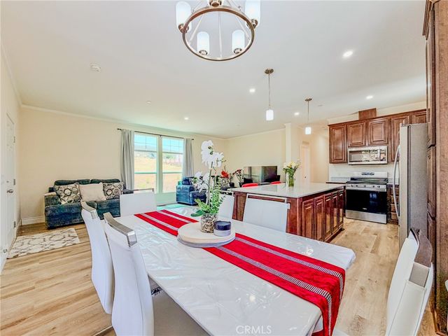 42815 Lowhill Drive, Lake Hughes, CA 93532