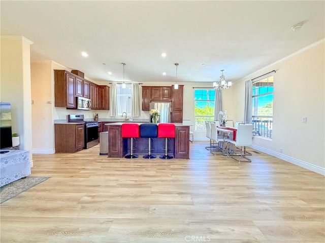 42815 Lowhill Drive, Lake Hughes, CA 93532