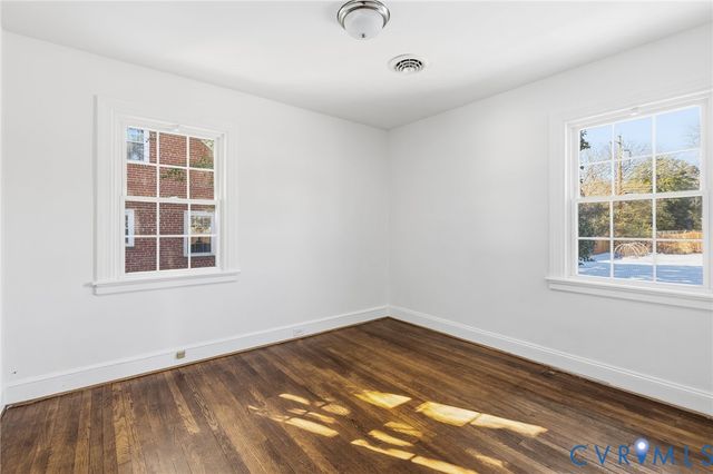 6002 Rois Rd, Richmond, VA 23227