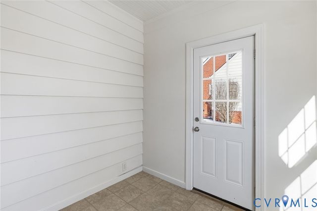 6002 Rois Rd, Richmond, VA 23227