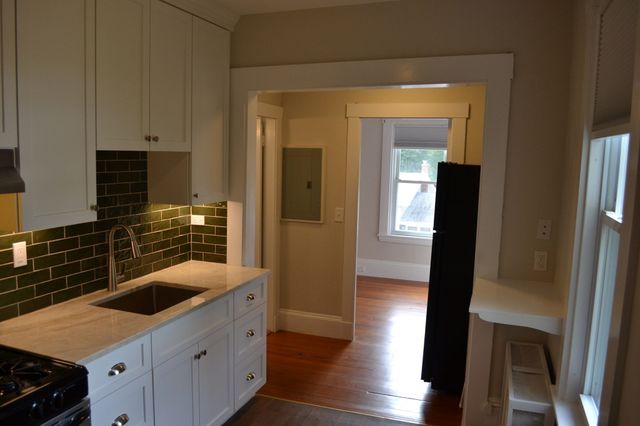 66 Hoyle St 4, Norwood, MA 02062