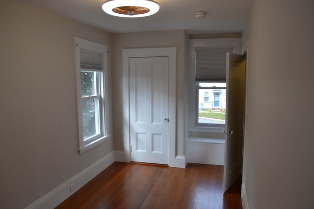 66 Hoyle St 4, Norwood, MA 02062