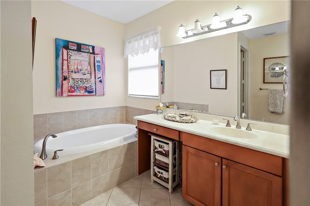 6335 Astor Place, Vero Beach, FL 32966