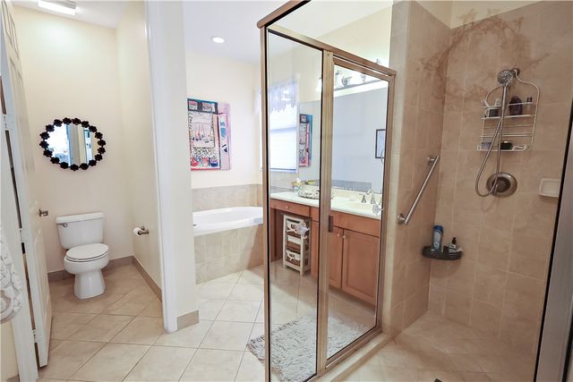 6335 Astor Place, Vero Beach, FL 32966