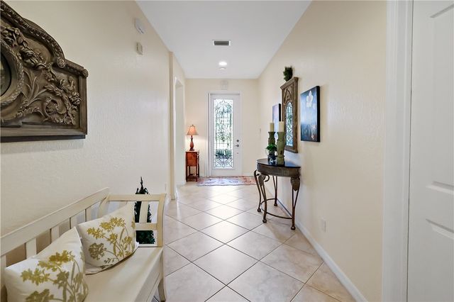 6335 Astor Place, Vero Beach, FL 32966