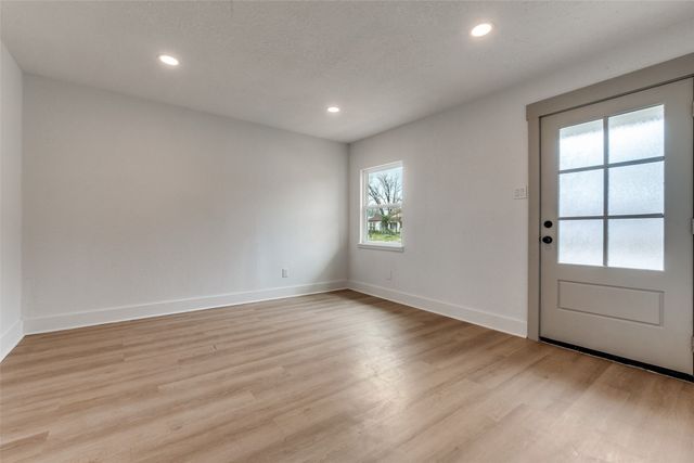 4213 Motley Drive, Mesquite, TX 75150