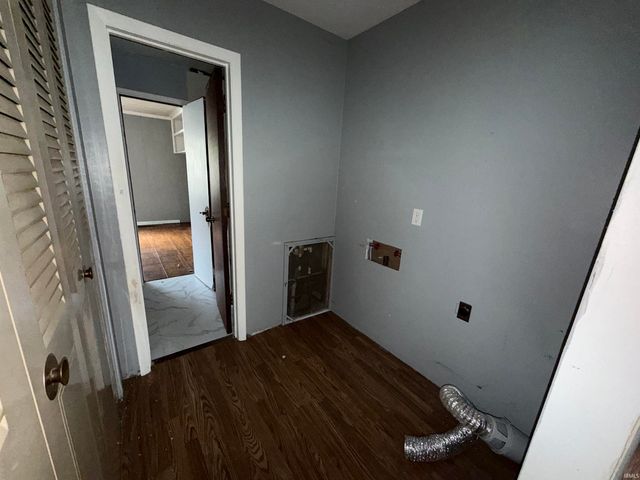 1427 Baywood Drive, New Haven, IN 46774