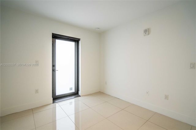 1971 Bay Dr 114, Miami Beach, FL 33141