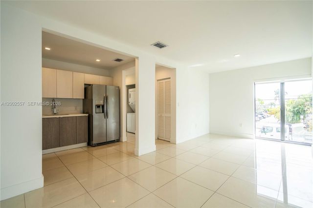 1971 Bay Dr 114, Miami Beach, FL 33141