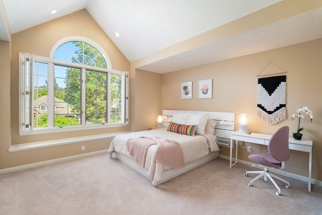 714 E Edenderry Ct, Spokane, WA 99223