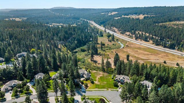 714 E Edenderry Ct, Spokane, WA 99223