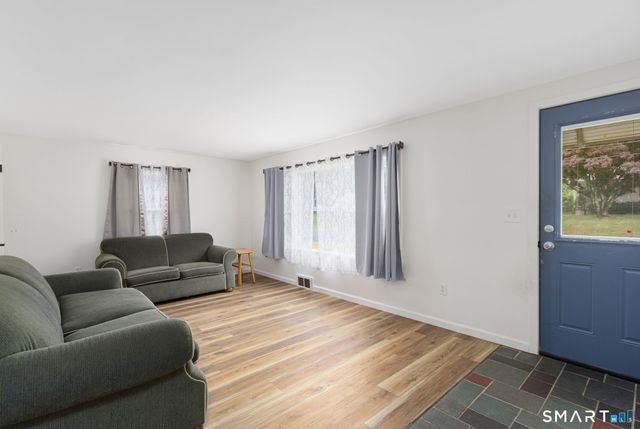 10 Teddy Lane, Norwich, CT 06360