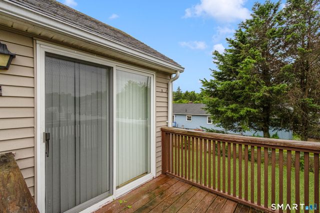 10 Teddy Lane, Norwich, CT 06360