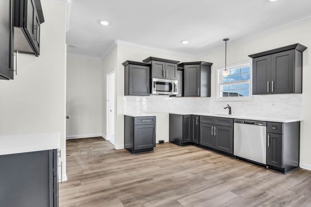 751 Emma Dean Ct, Clarksville, TN 37042