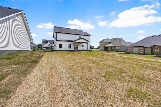 751 Emma Dean Ct, Clarksville, TN 37042