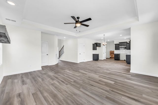751 Emma Dean Ct, Clarksville, TN 37042