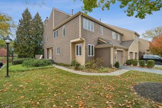 47 Cambridge Ct, Madison Boro, NJ 07940