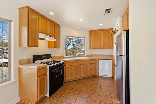 215 Old County, Templeton, CA 93465