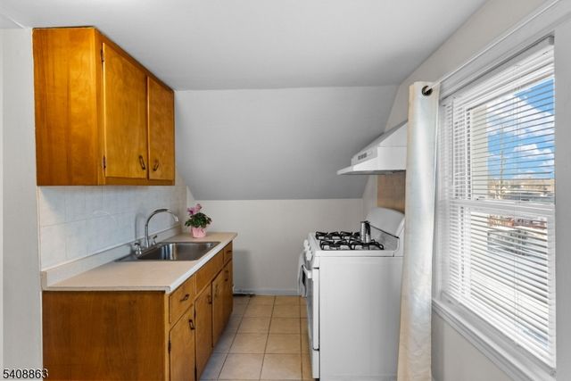 973 Ellis Pkwy, Edison Twp., NJ 08820