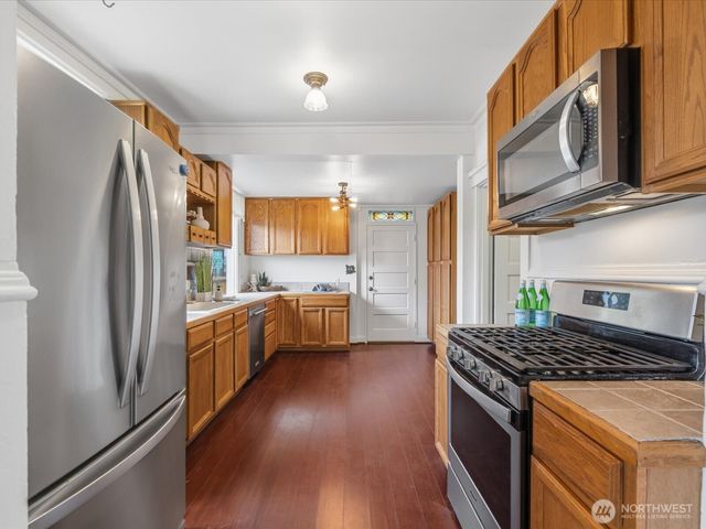 1901 Hoyt Avenue, Everett, WA 98201