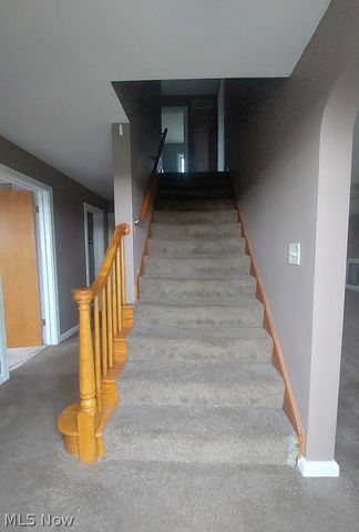 2915 Whitehaven Boulevard, Steubenville, OH 43952