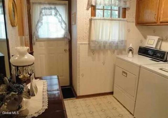 225 Long Meadow Lane, Rotterdam, NY 12306