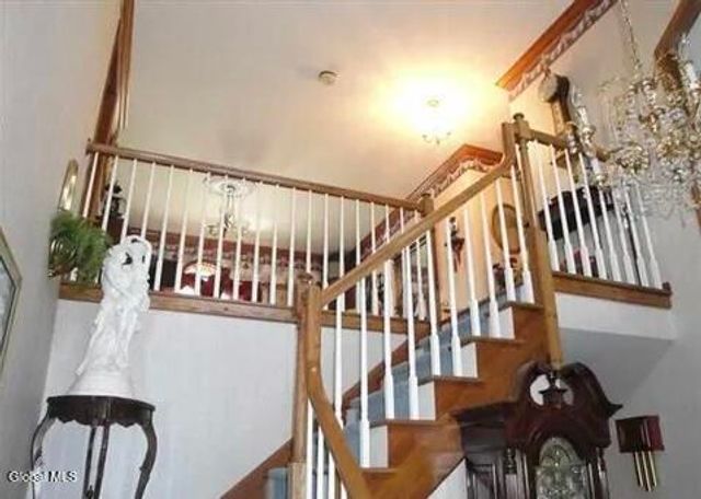 225 Long Meadow Lane, Rotterdam, NY 12306